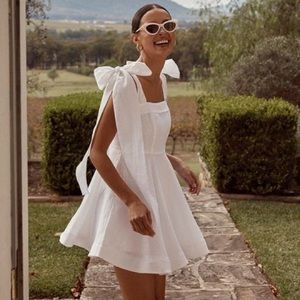 DISSH AISLE WHITE LINEN DRESS NWT BRIDAL DRESS